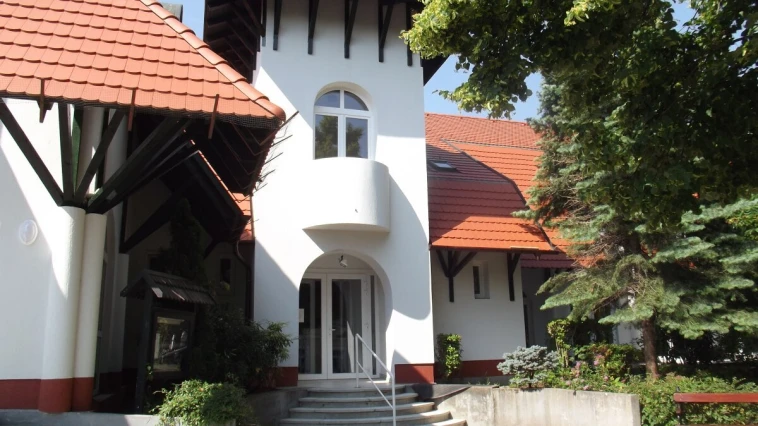 Bajor Gizi Közösségi Ház