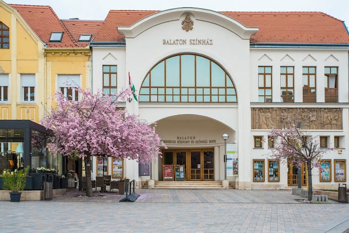 Keszthely – Balaton Kongresszusi Központ és Színház