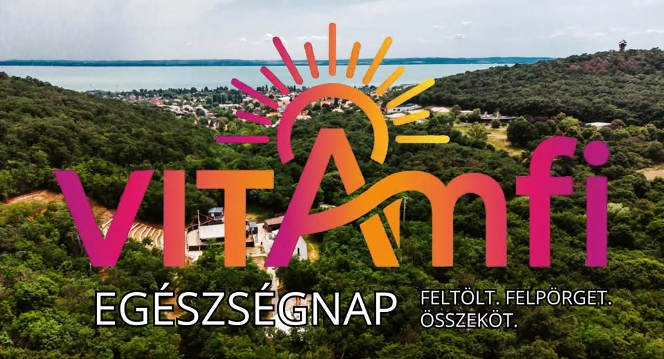 Egészségnap a Balaton partján, színes programokkal és szép panorámával.